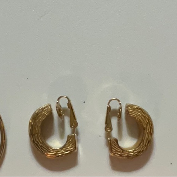 Avon Two Pairs Classic Gold Tone Hoop Clip On Earrings - Picture 4 of 14